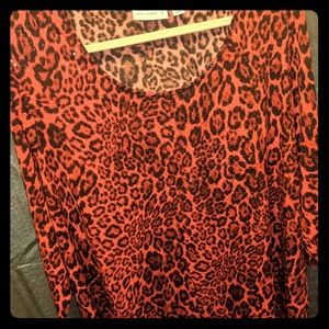 Shimmery Leopard print fuscia/red size 2x.